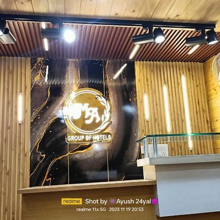 Hotel Ma Heights Далхаузи Екстериор снимка