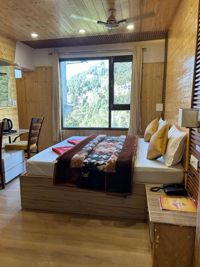 Hotel Ma Heights Далхаузи Екстериор снимка