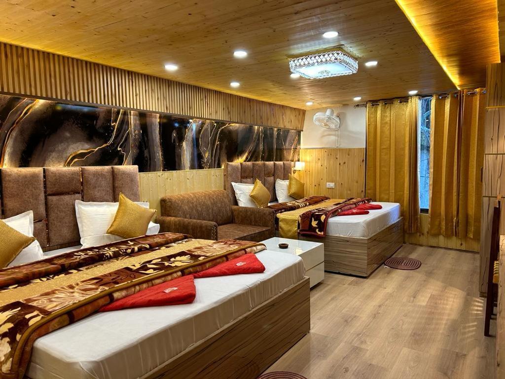 Hotel Ma Heights Далхаузи Екстериор снимка
