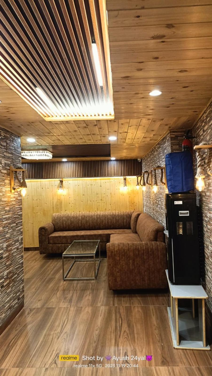 Hotel Ma Heights Далхаузи Екстериор снимка
